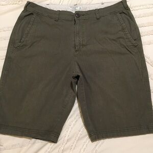 Abercrombie and Fitch  Men's Olive Green Shorts 36